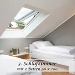 Frieda - Gulfhof Nahe Greetsiel Mit Sauna, Garten & 3 Schlafzimmern *