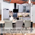 Frieda - Gulfhof Nahe Greetsiel Mit Sauna, Garten & 3 Schlafzimmern