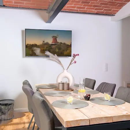 Frieda Im Historischen Gulfhof Apartment Krummhoern